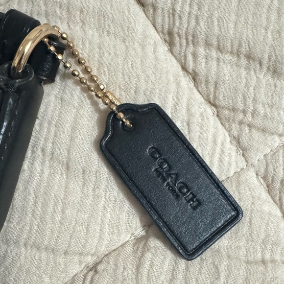 ✨COACH Crossbody✨ - Picture 2 of 6